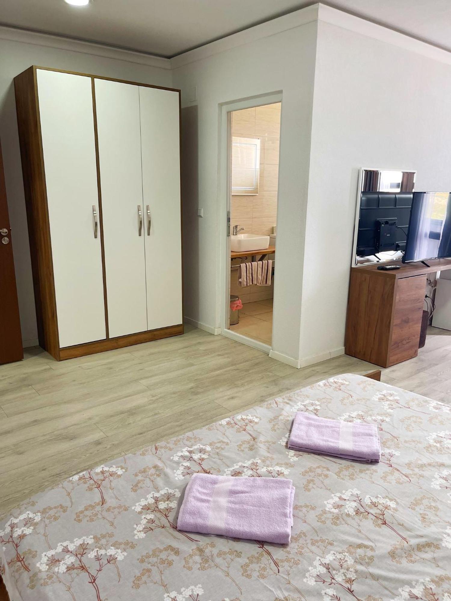 Infinity Plaza Hotel Gjakova Exterior foto